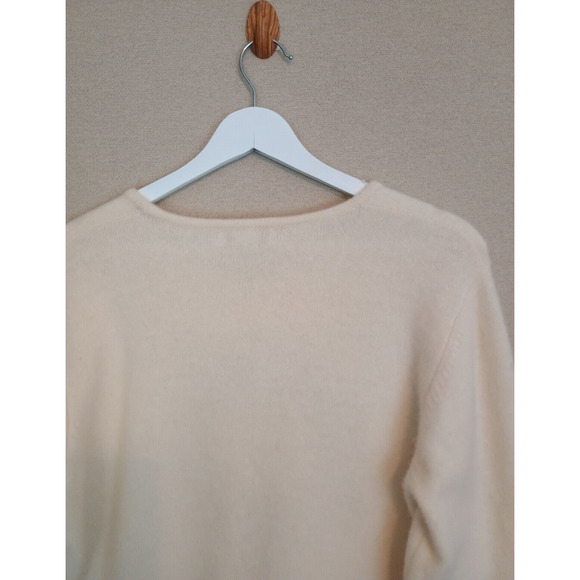 Orvis Sweater Women Large Off White Christmas Wreath Holiday Soft Cozy Festive - Picture 6 of 12